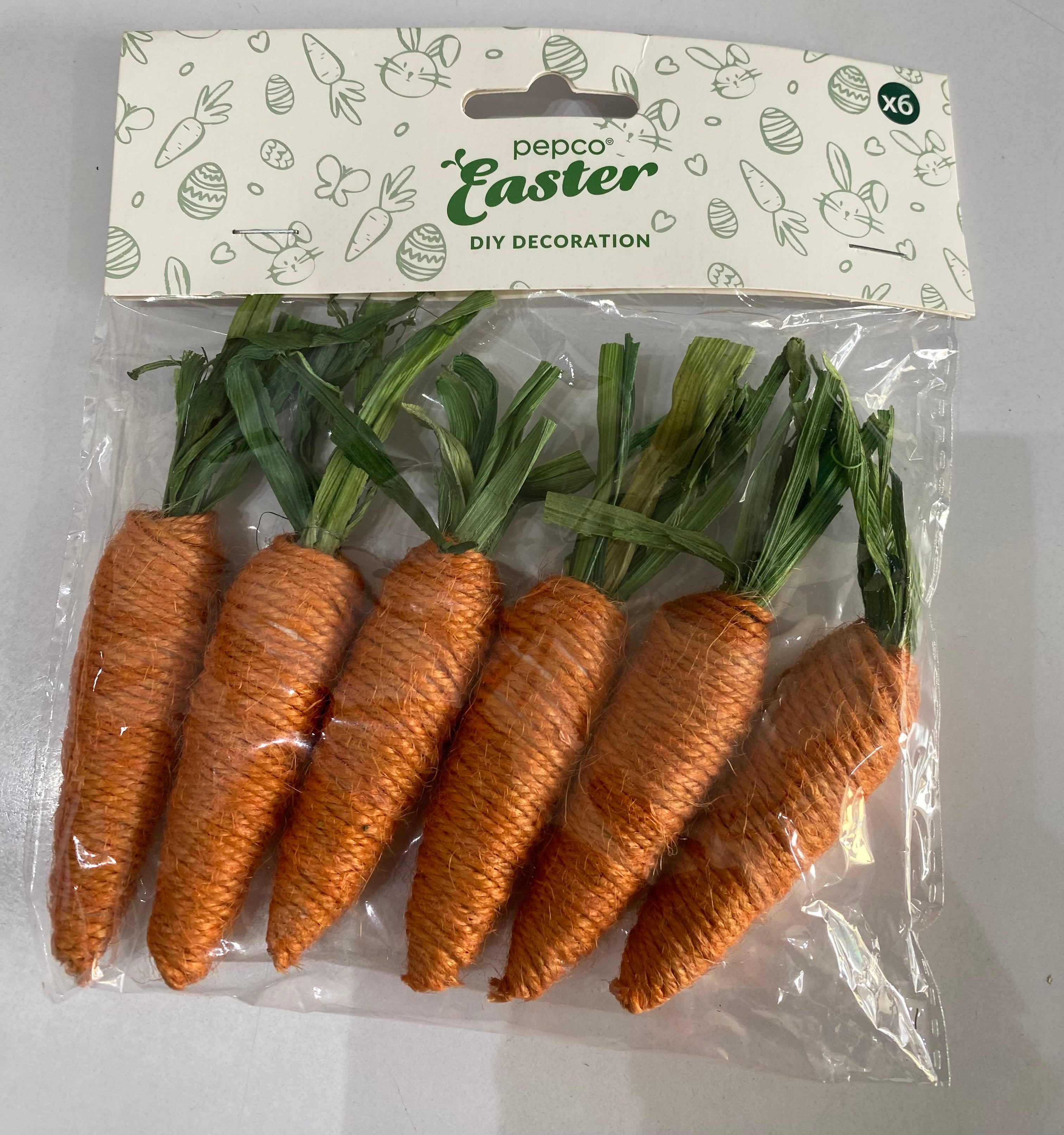EASTER DIY DECORATION (CARROT)
