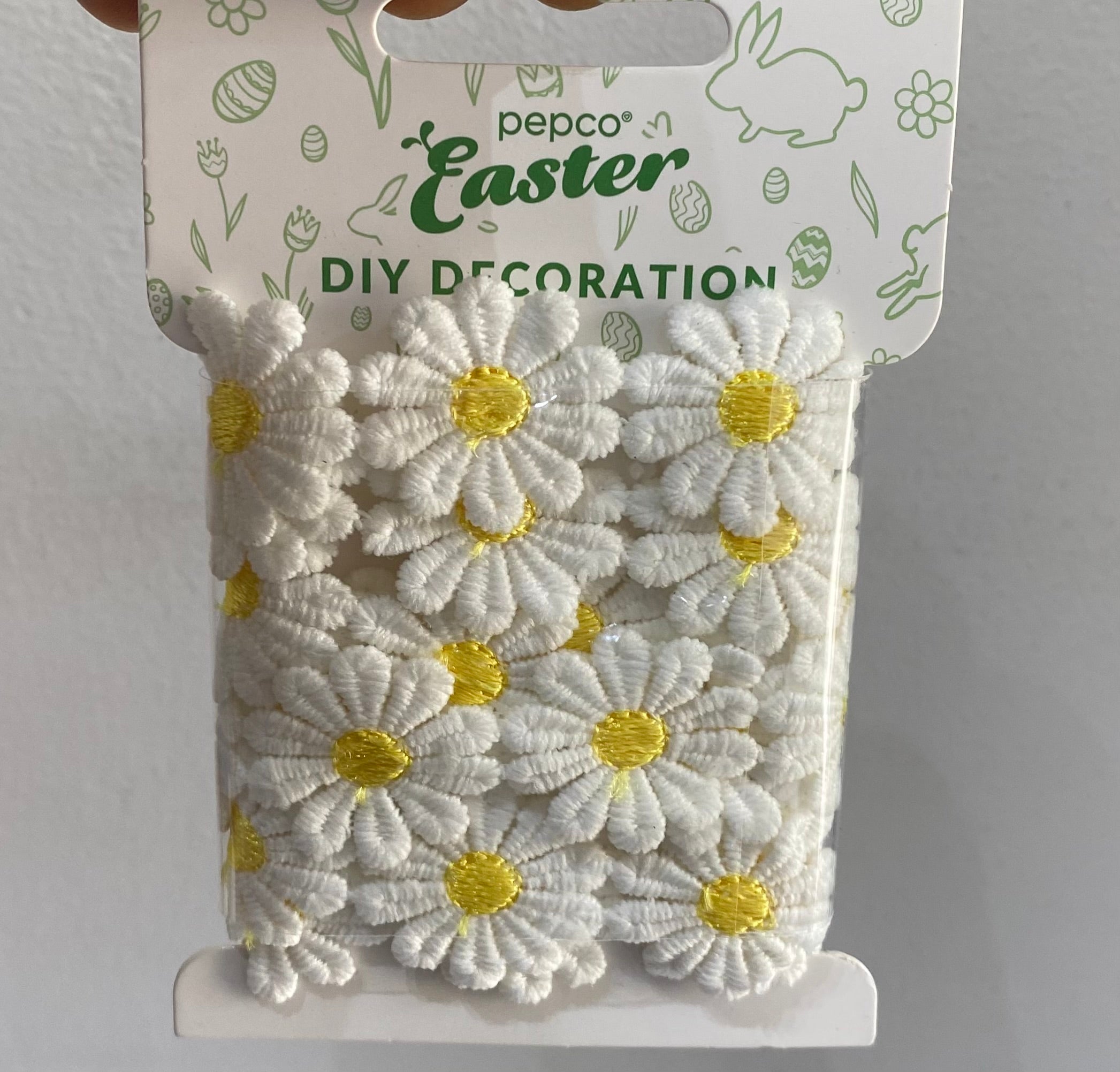 EASTER DIY DECORATION